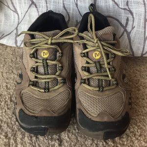 Size 7 Merrell Hiking Shoes